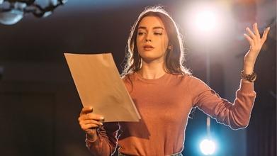 Casting atriz de 20 aos 23 anos para teatro